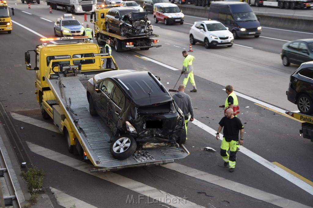 VU mehrere PKW A 3 Rich Oberhausen Hoehe AK Koeln Ost P257.JPG - Miklos Laubert